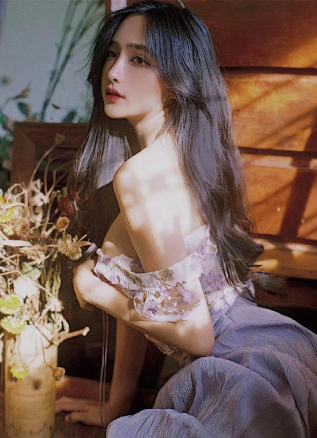 Hot girl Đắk Nông trong set đồ pastel